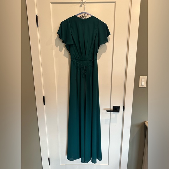 Green bridesmaid/graduation dress. Size 0. Worn once. Dry cleaned - Picture 3 of 8